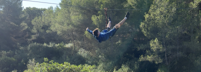 Aventura a tirolines: Esport extrem o diversió familiar?